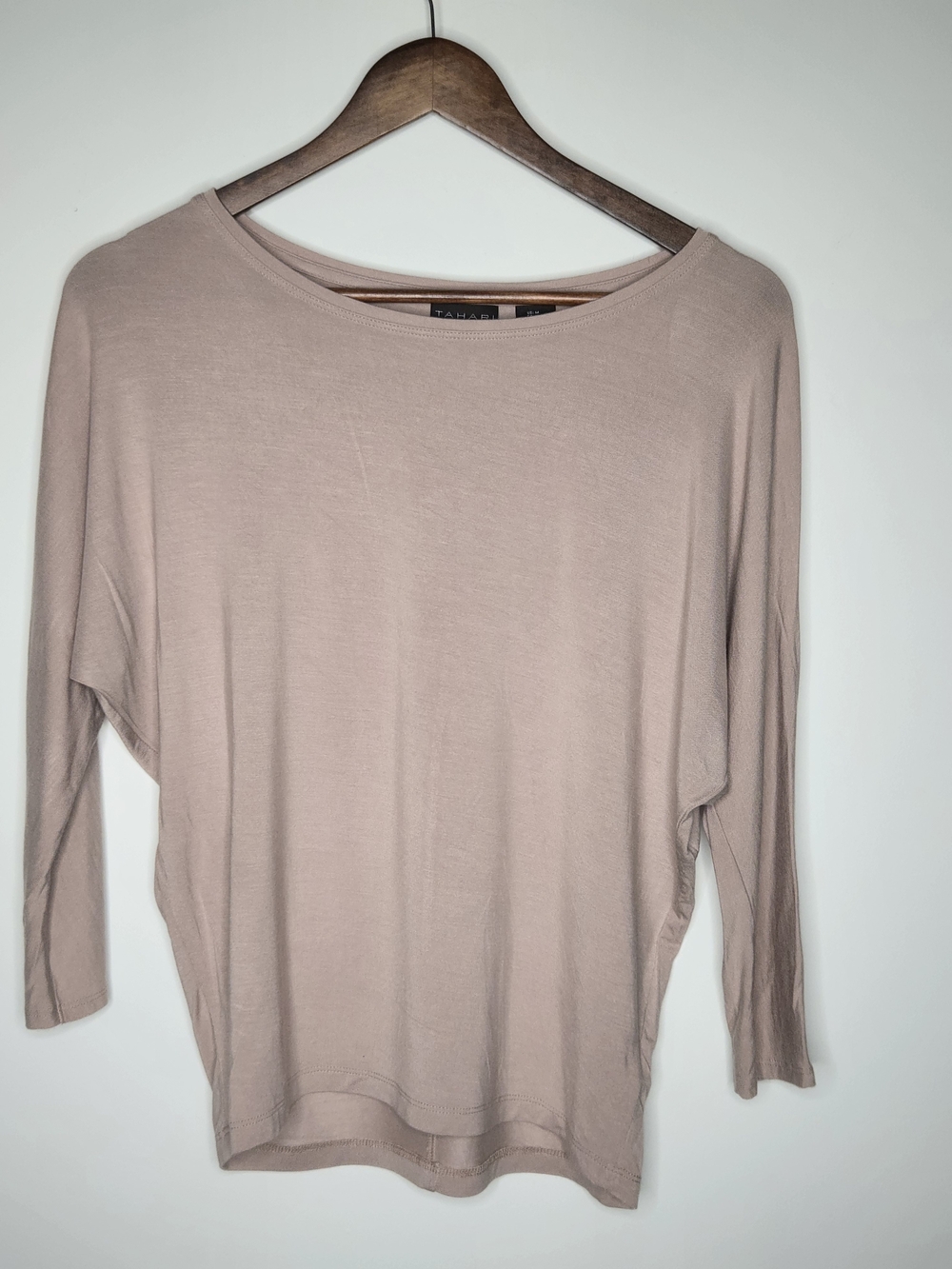 Tahari Women’s Dusty Rose Boatneck Dolman Sleeve  Comfy Soft Top Women Size M